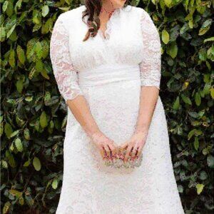 Kiyonna Amour Lace Wedding Gown